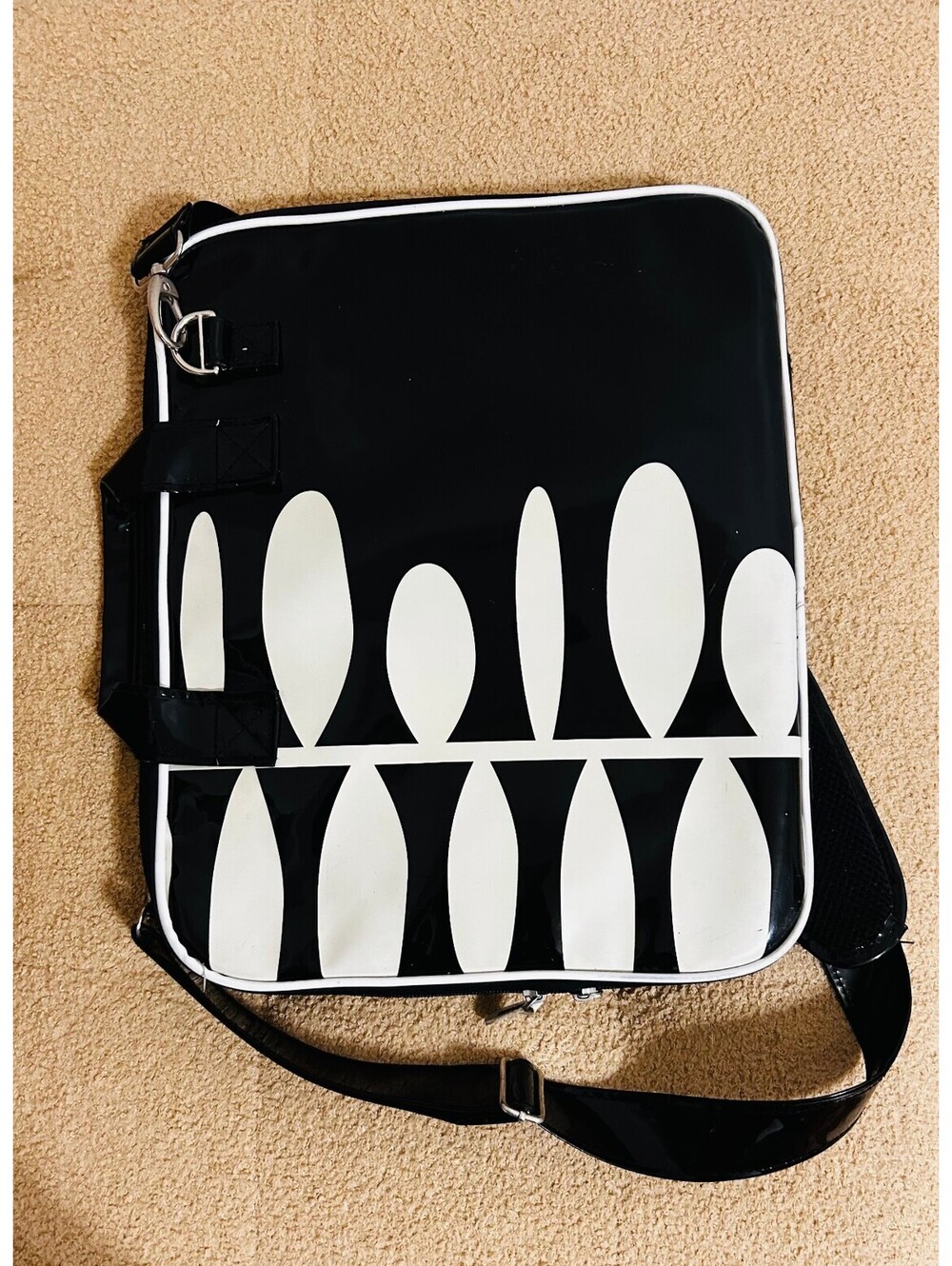 Divoga Black White Mod Print Patent Laptop Messenger Bag Crossbody